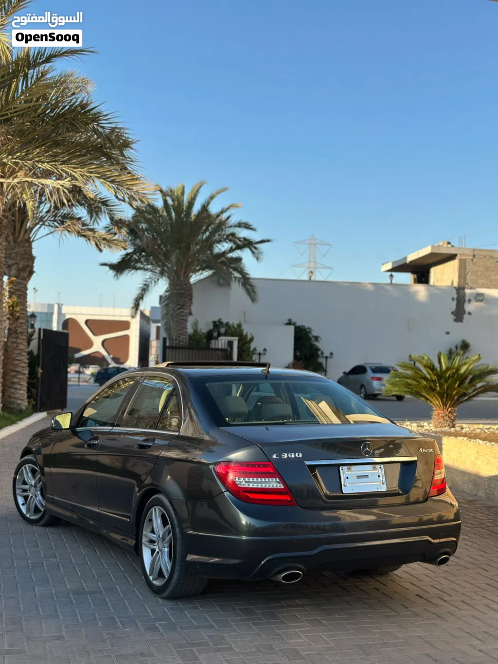 مرسيدس بنز الفئة-C C 300