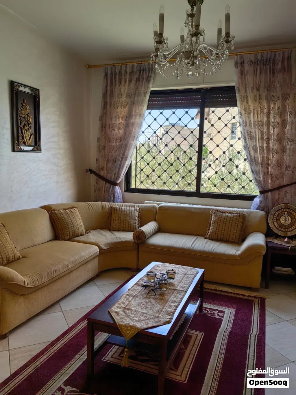كورنر للبيع بسعر مغري