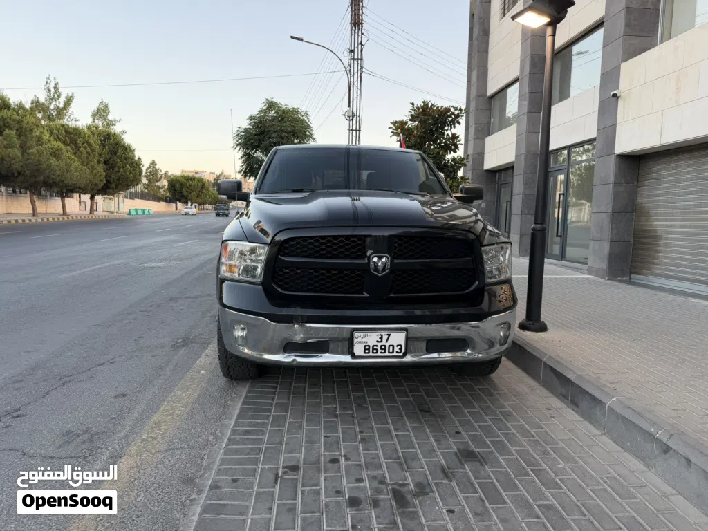 دودج رام Tradesman