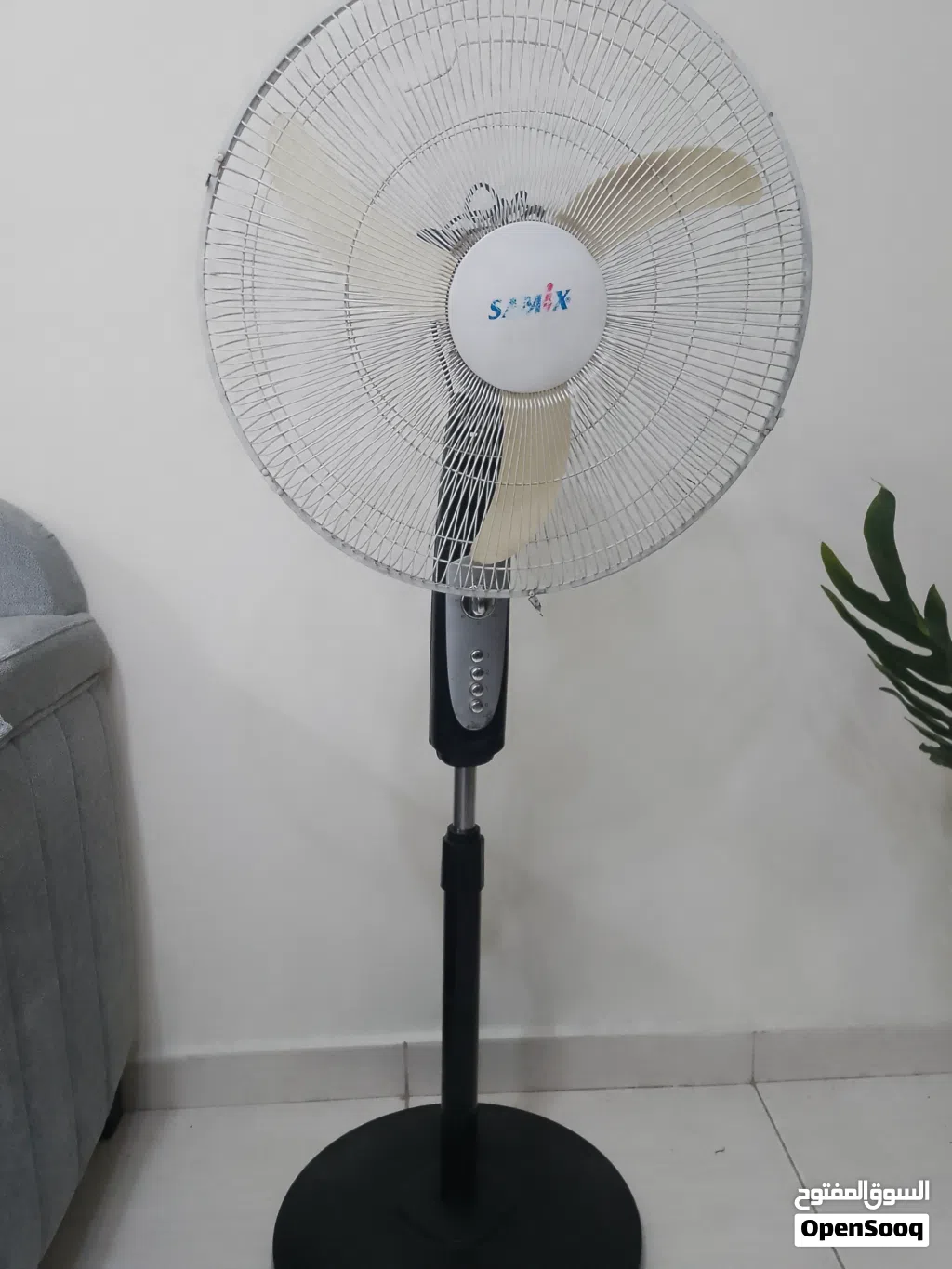 مروحه ستاند عاموديه نوع سامكس