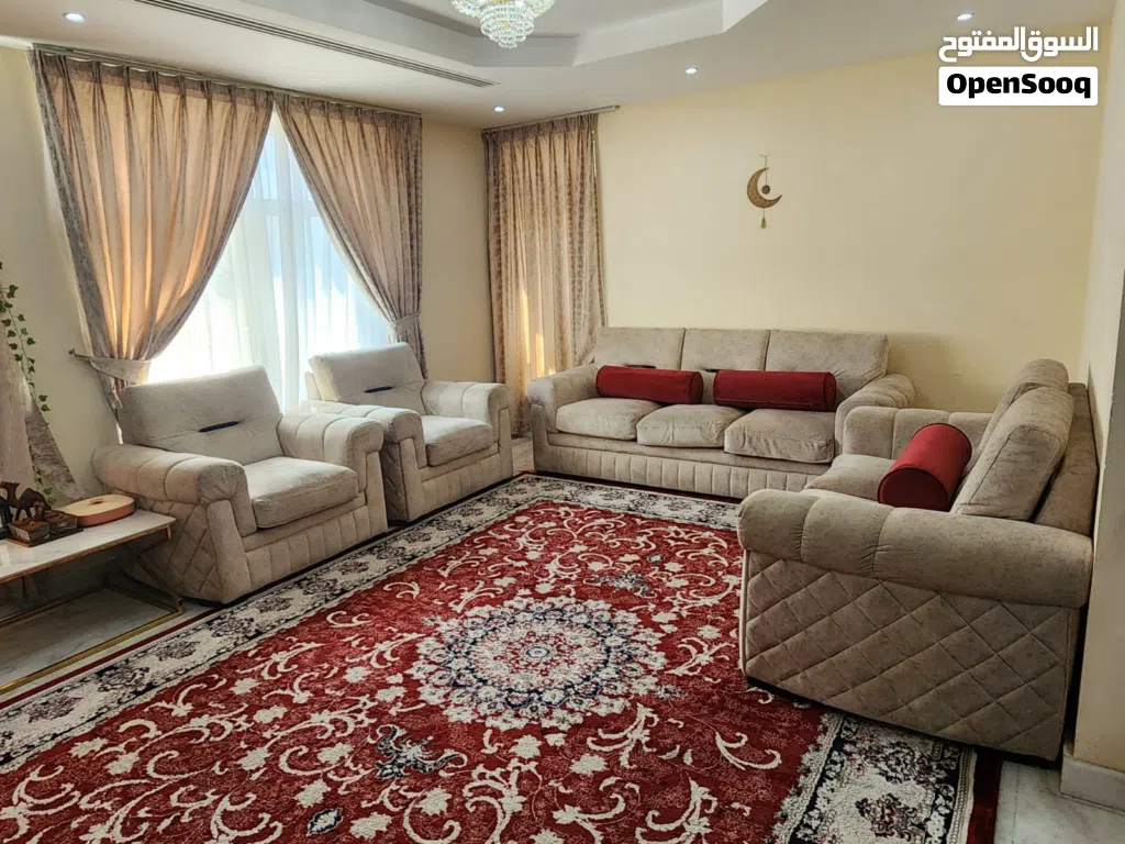 Beige upholstered living room set with red accent cushions - 3+1+1+2 w/curtains