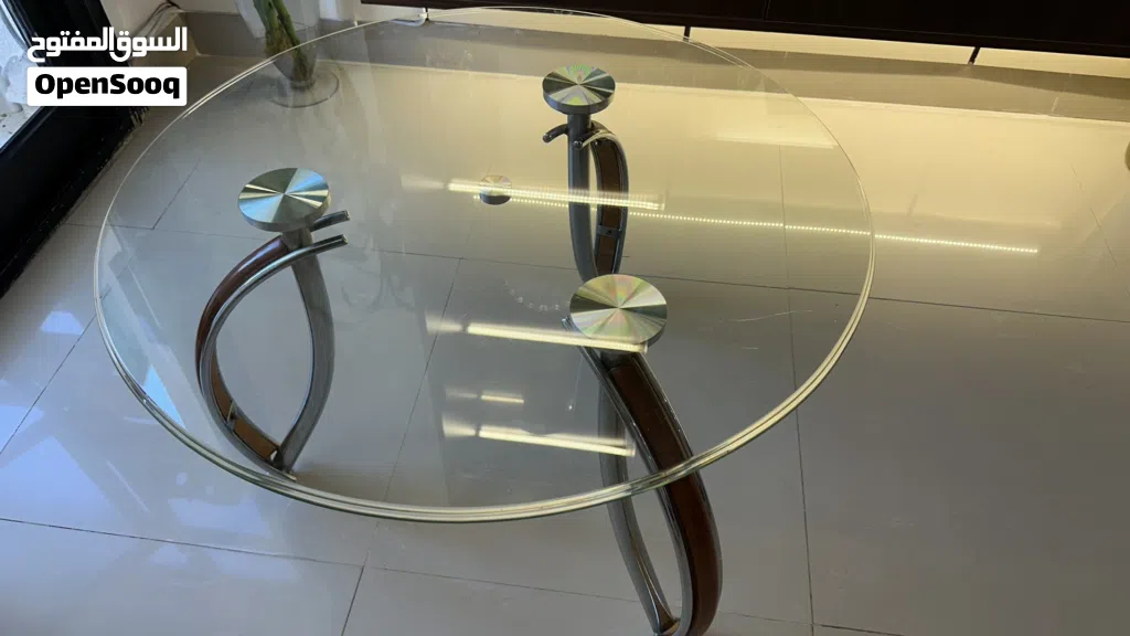طاولة قهوة ( بيعه مستعجل لغرض السفر)