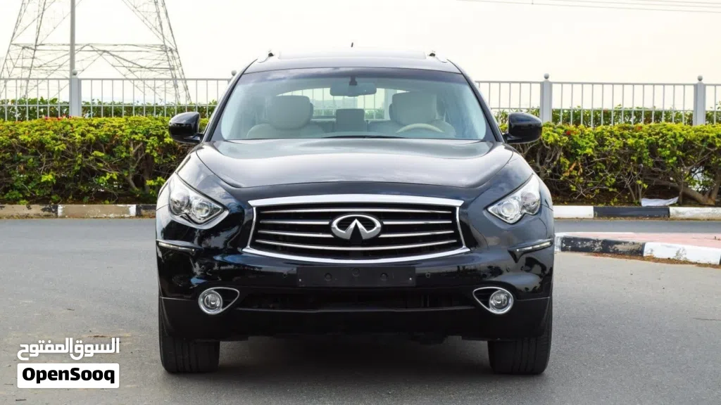 إنفينيتي QX70 Sport