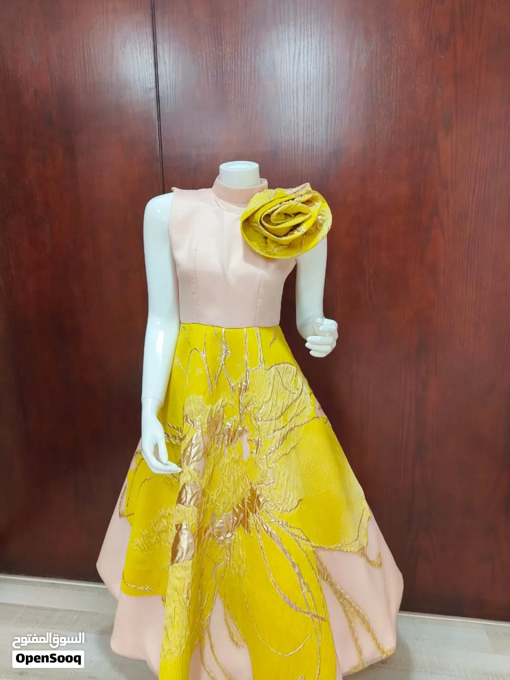 فستان سهرة اصفر