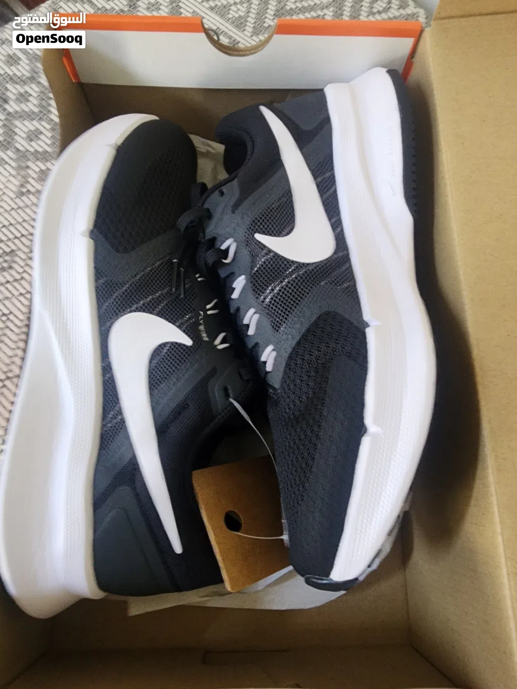 Orignal nike shoe for sale new unused with box size 40.
