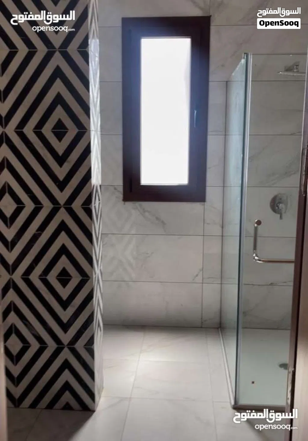 شقة سكانيه غير مفروشه من لحجم لكبير بدور تاني بعد الأرضيّ للعائلات او عزاب ف منطقه زاوية الدهماني