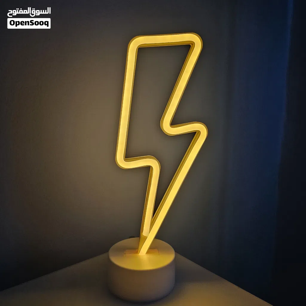 مصباح نيون LED على شكل صاعقة برق