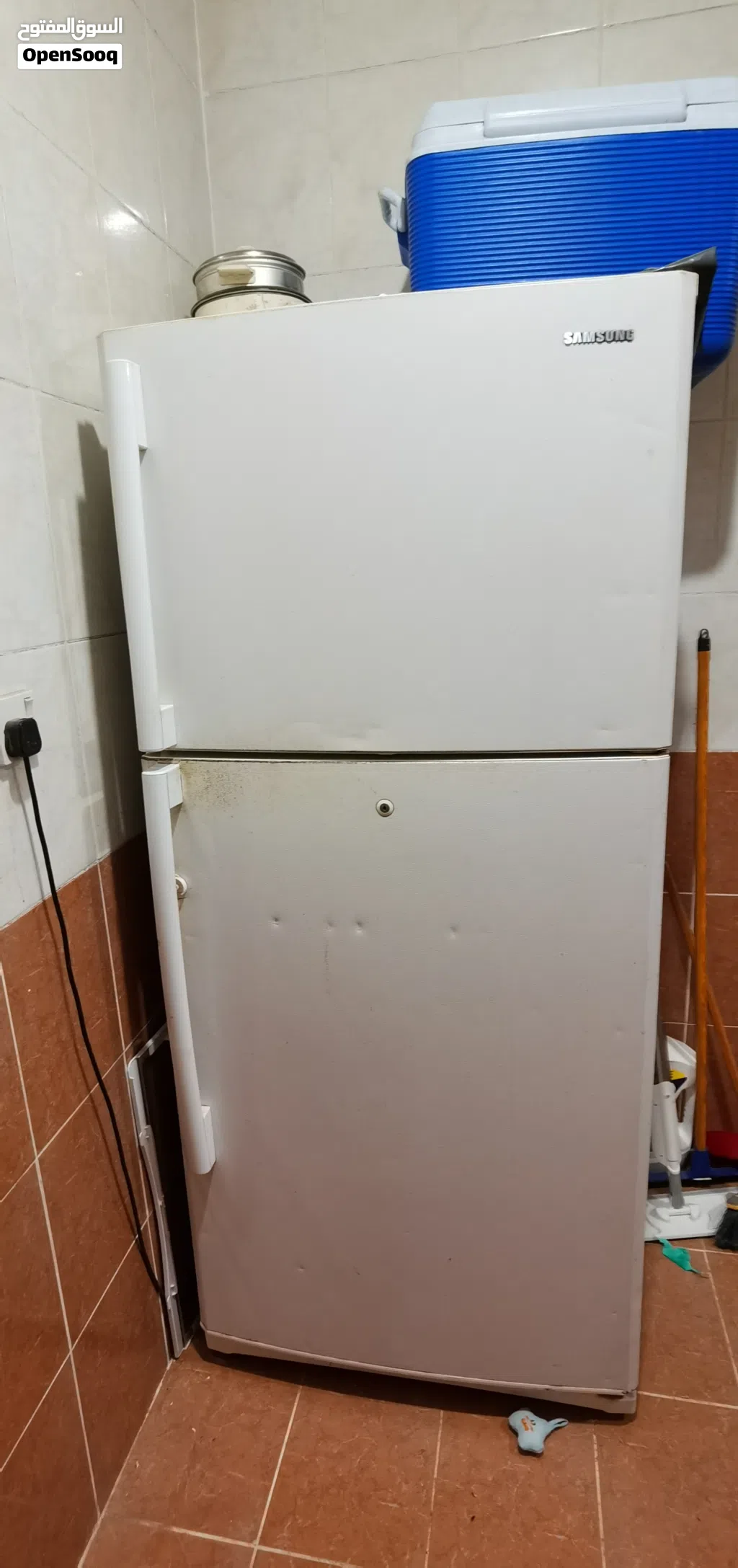 اغراض منزل للبيع غرفة نوم كاملة وجيدة جدا كالجديدة.. ثلاجة سامسونج 24 قدم كالجديدة ..
