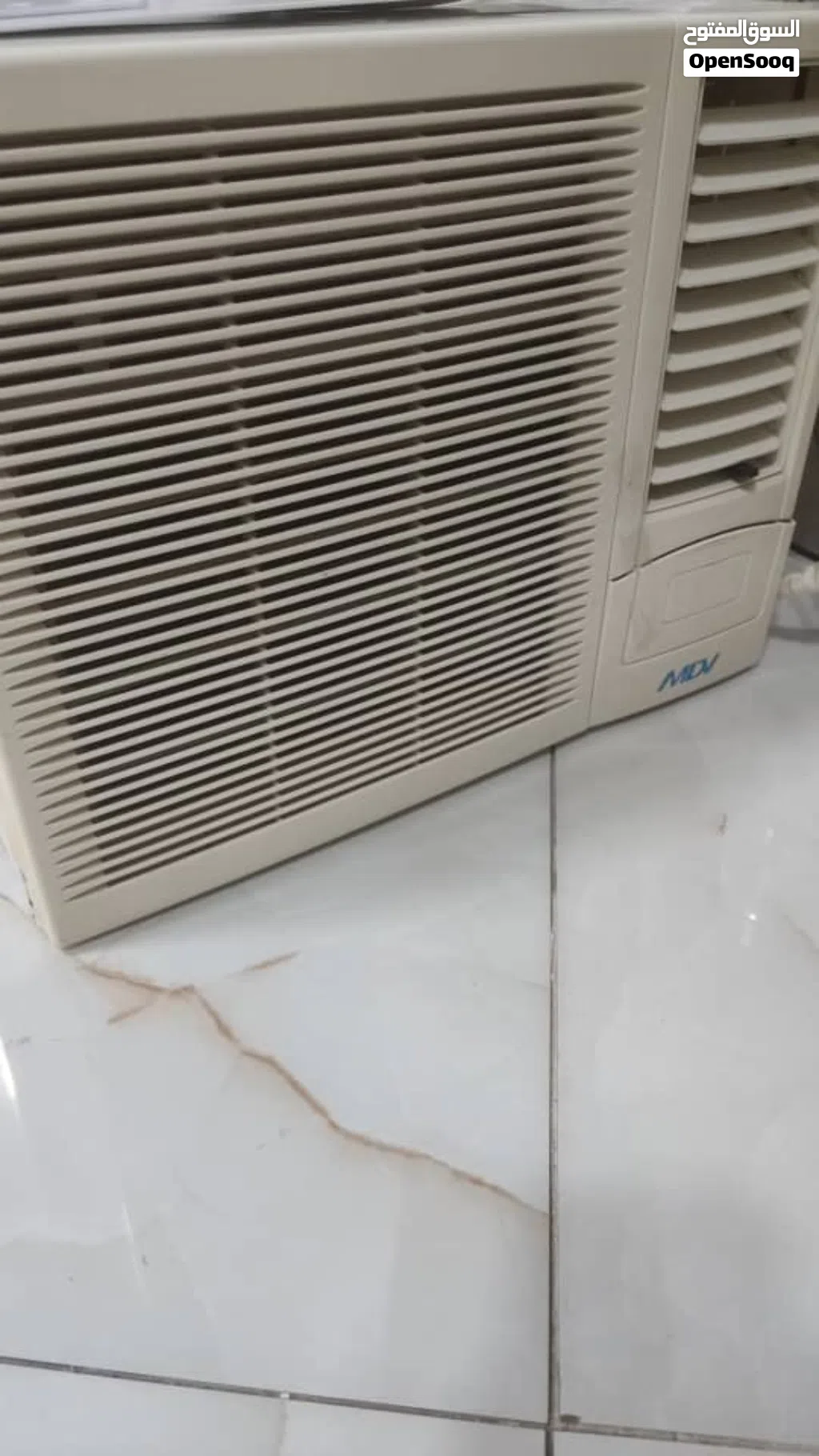 مكيف طن الا ربع مستعمل نظيف جدا استعمال خفيف سبب البيع شراء منظومة