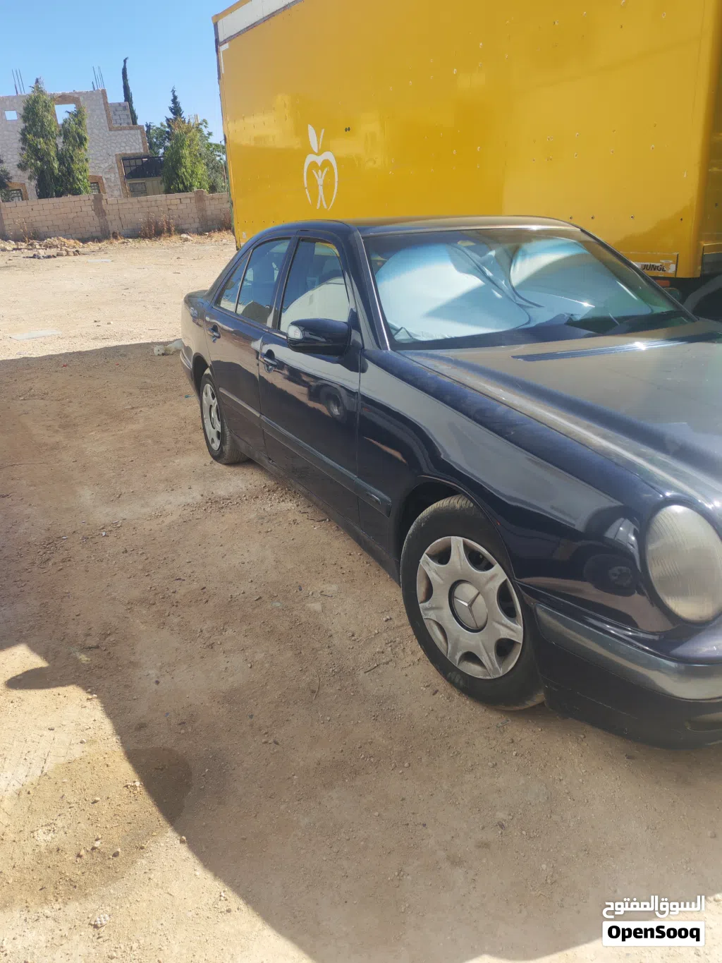 Mercedes Benz E-Class E 200