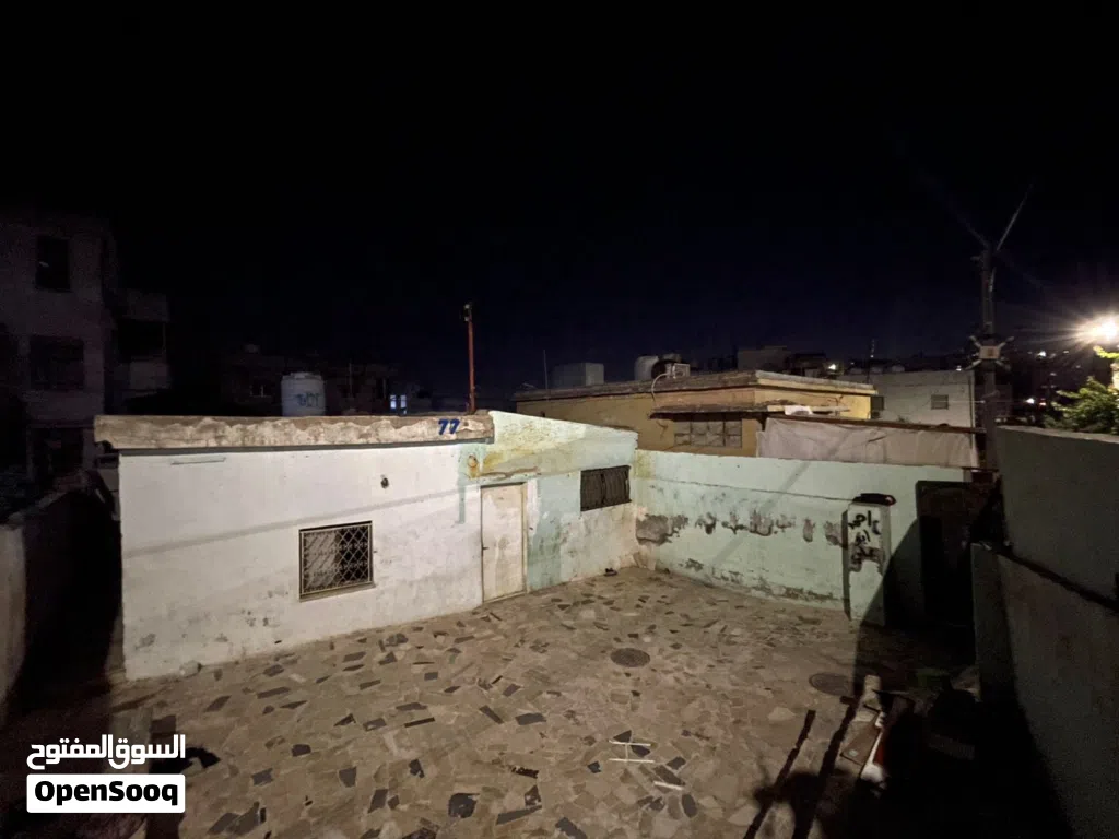 بيت مستقل وأرض للبيع في الصويلح (حوض عين أم جوزه) بسعر لُقطة