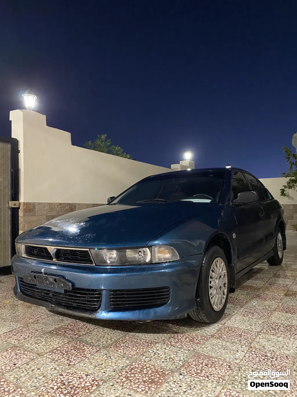 Mitsubishi Galant Standard