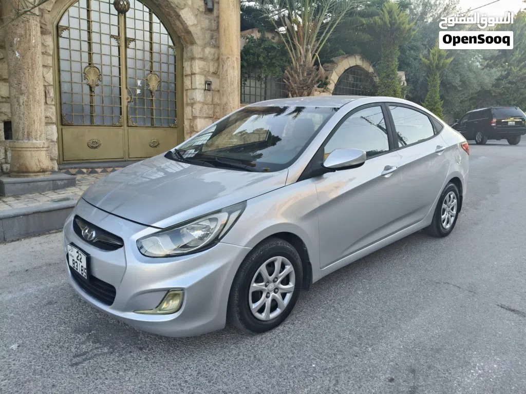 Hyundai Accent Standard