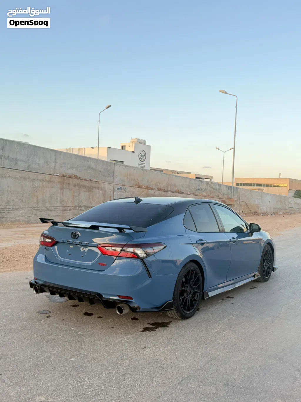 تويوتا كامري LE