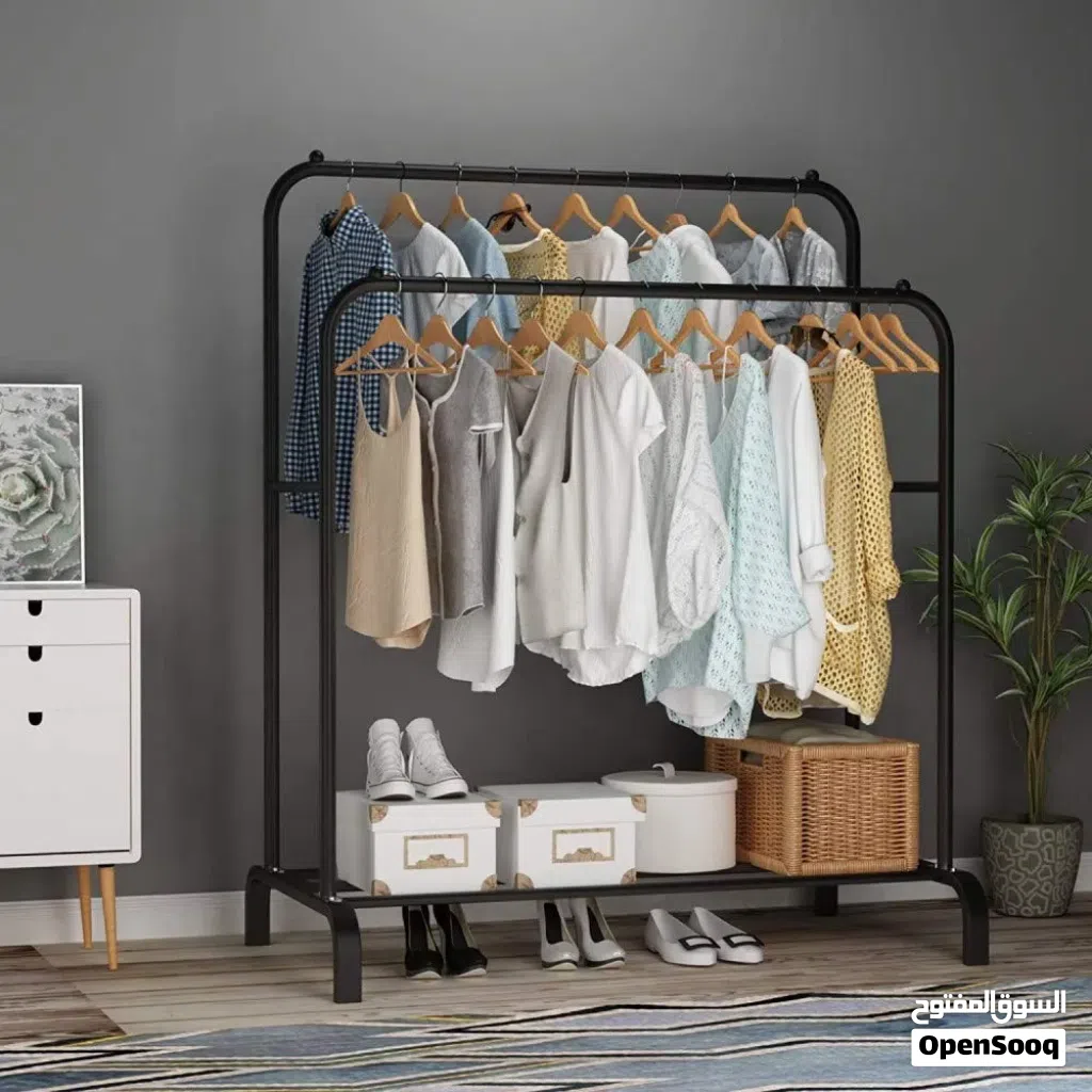 Steal Dress hanging stand with ttyres