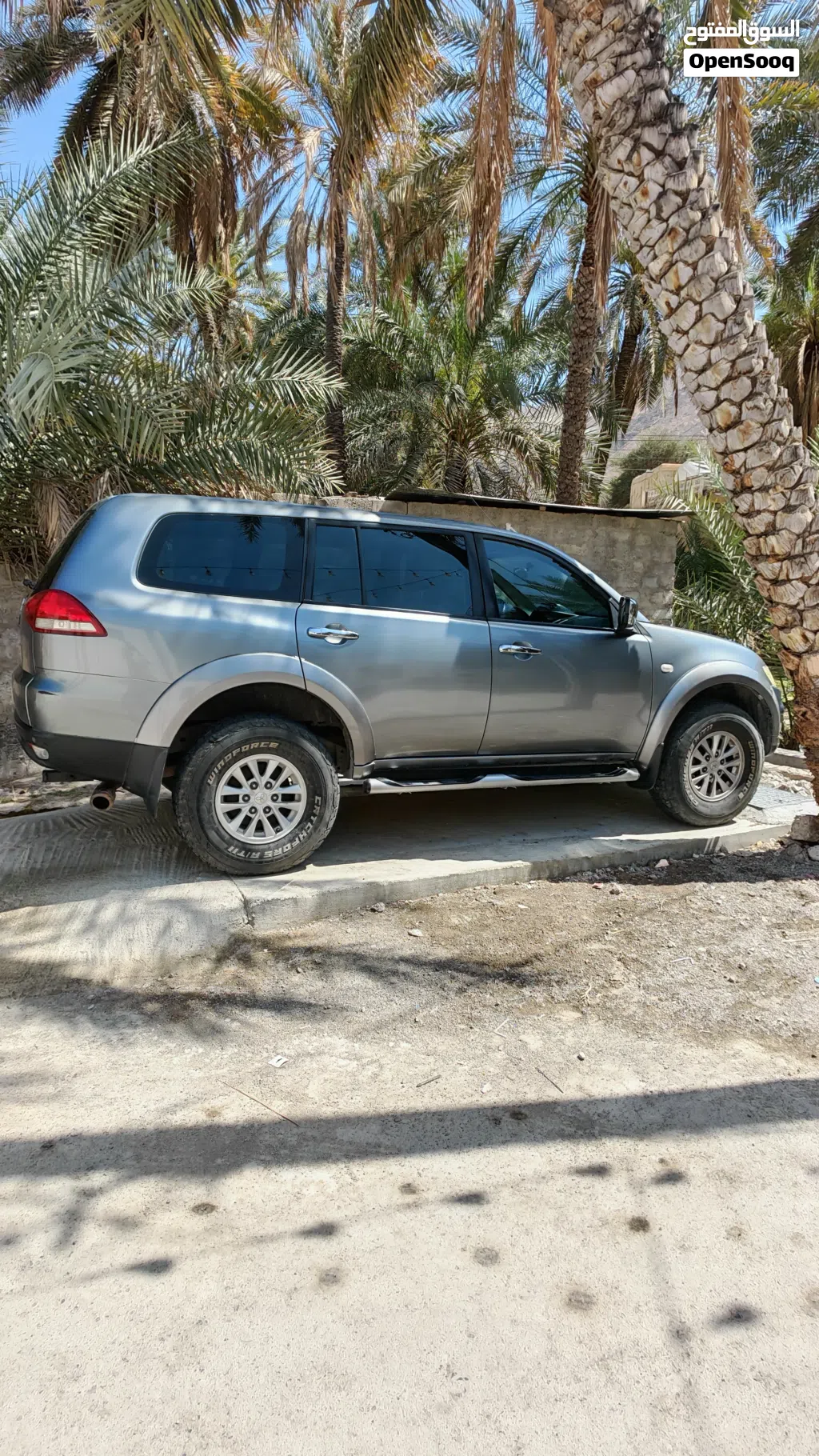 Mitsubishi Pajero Standard