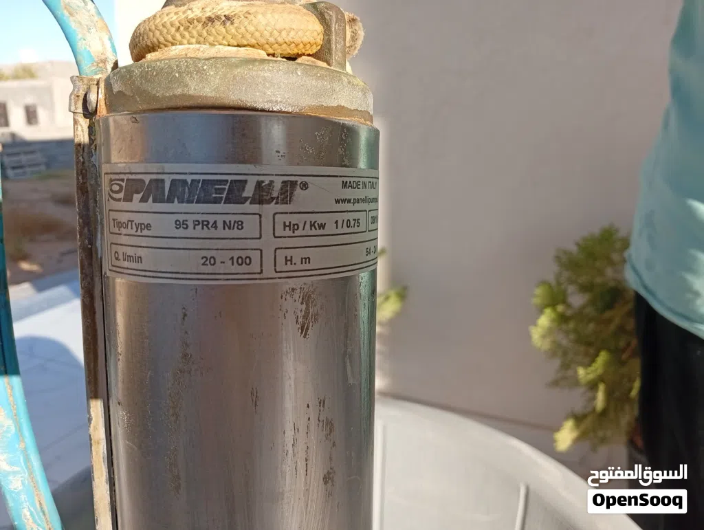 مضخة غاطسة ايطالية