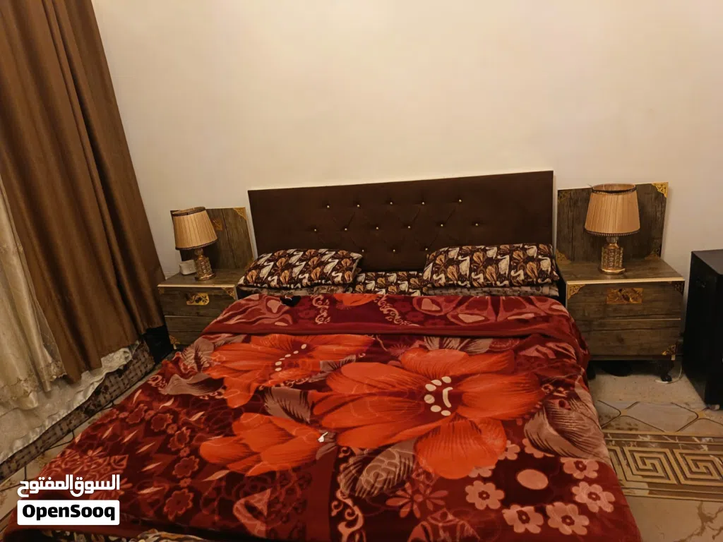 غرفة نوم شبه جديد