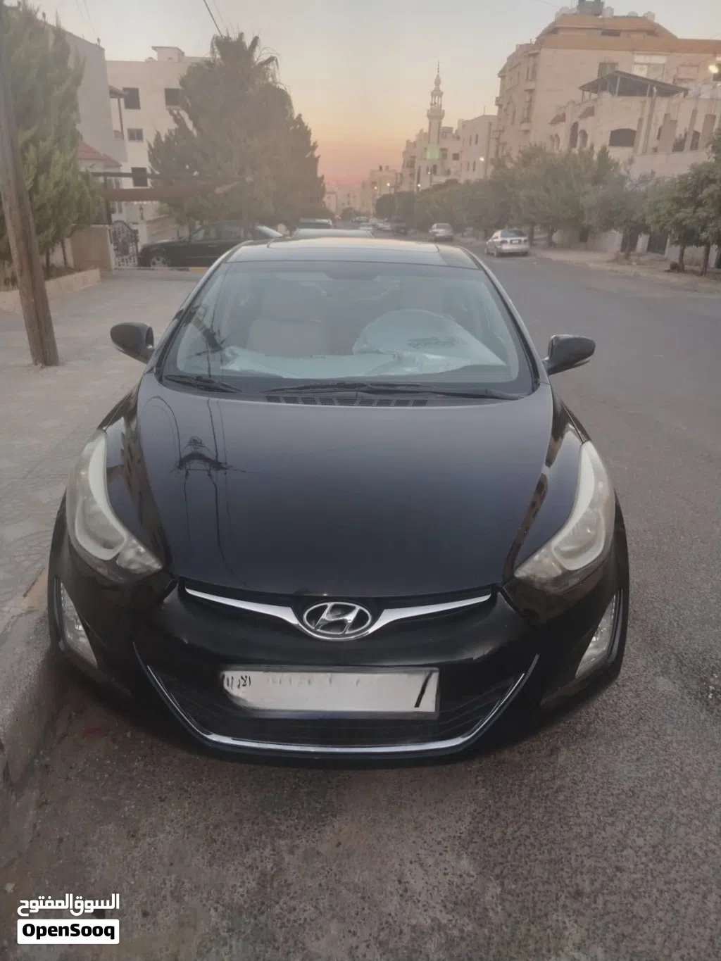 Hyundai Elantra Standard