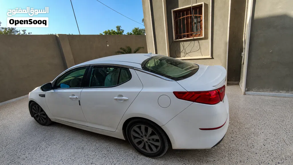 Kia K5 EX