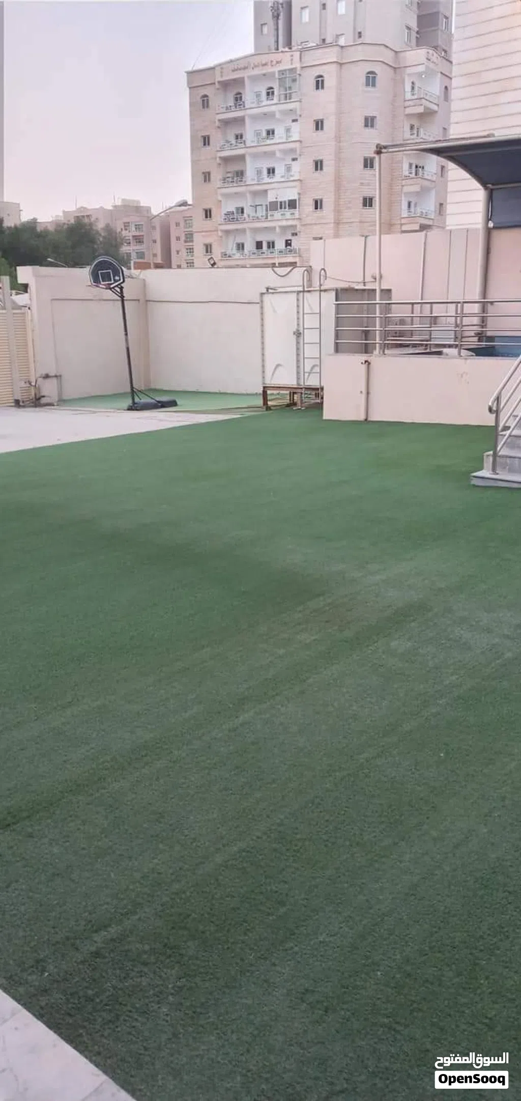 للإيجار بالمنقف شقق راقيه ع البحر مباشر