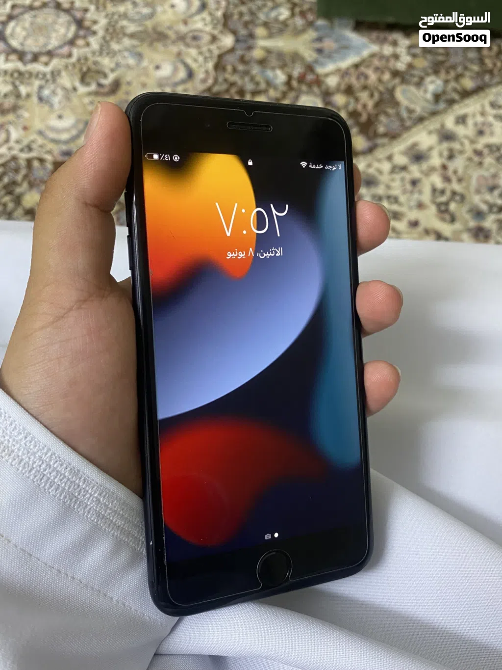 ايفون 7بلس نضيف و ما يشكي من اي شي و للتواصل بس واتس اب او اتصال
