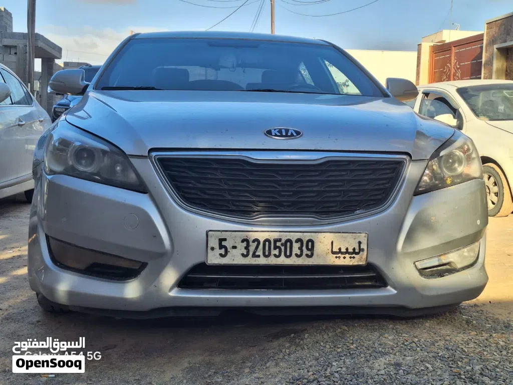 Kia Cadenza Premium