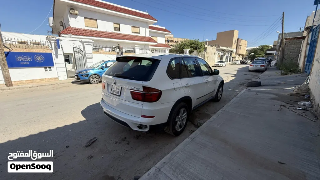 بي ام دبليو الفئة X5 Standard