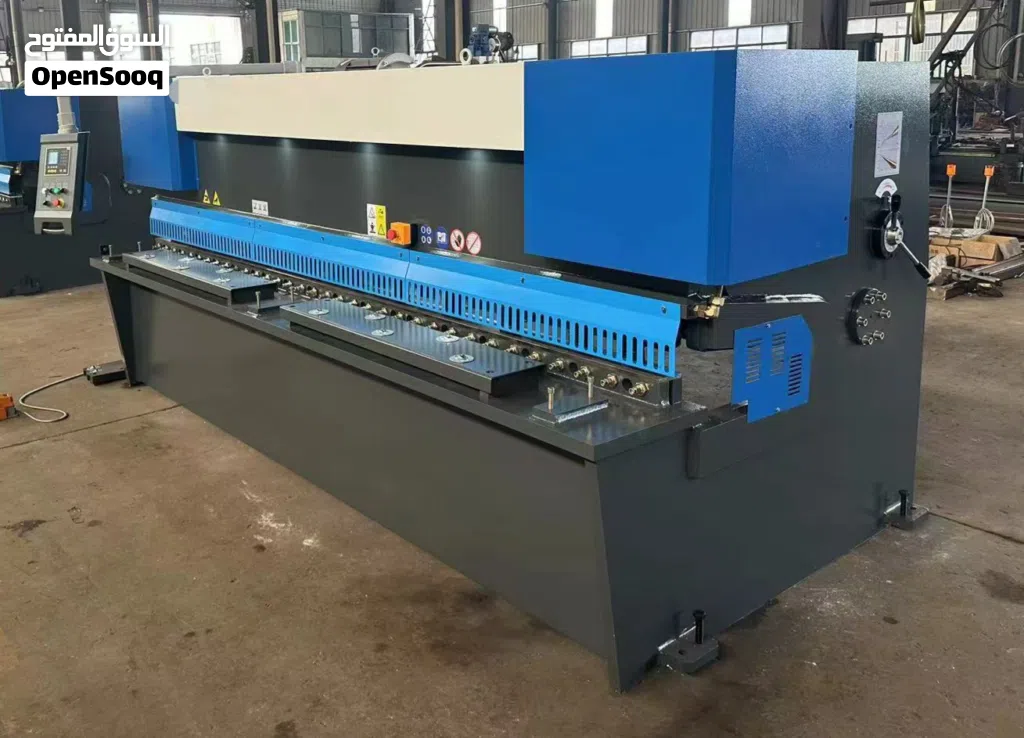 مقص صاج هيدروليك 4مم طول 2.5 متر اتوماتيك cnc