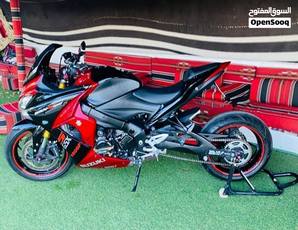 Suzuki GSX-S1000F