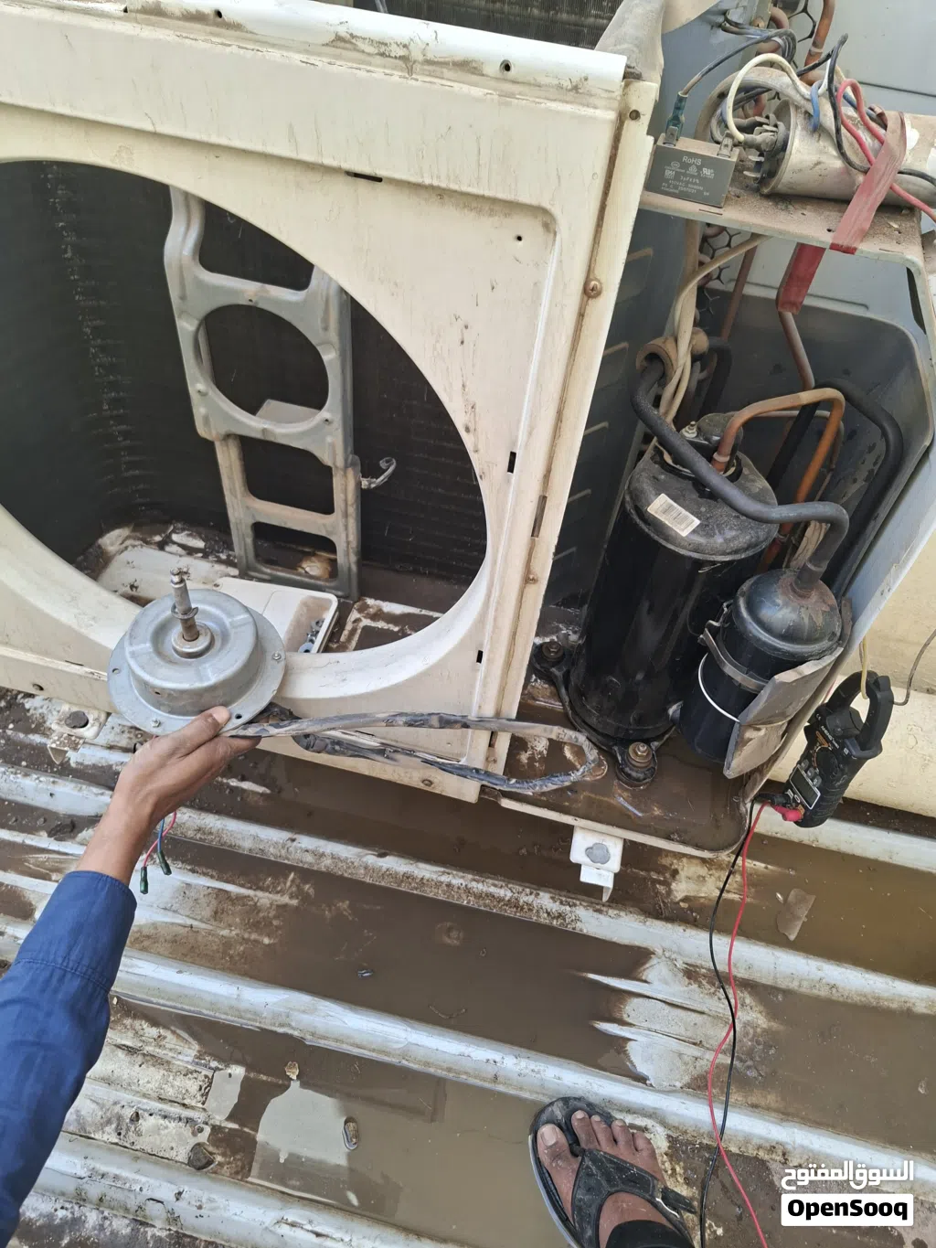 Air condition repair service خدمة إصلاح مكيف الهواء تكييف نظيف