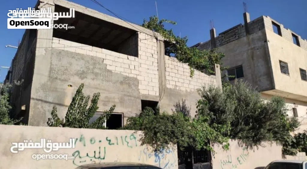 بيت طابقين بقرب السوق المركزي