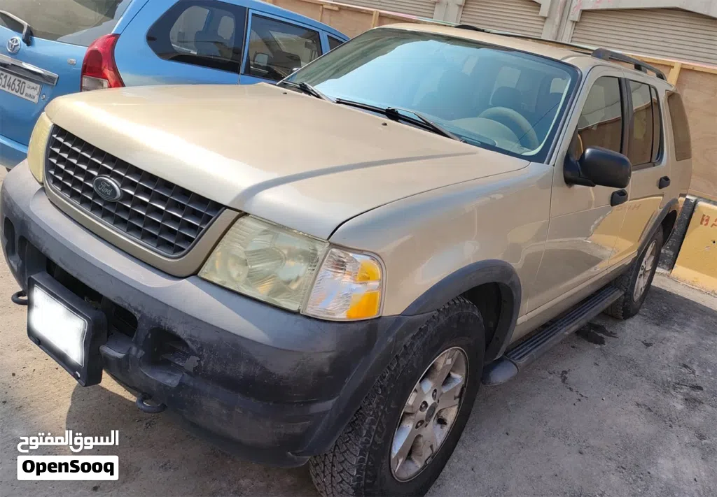 Ford Explorer Standard