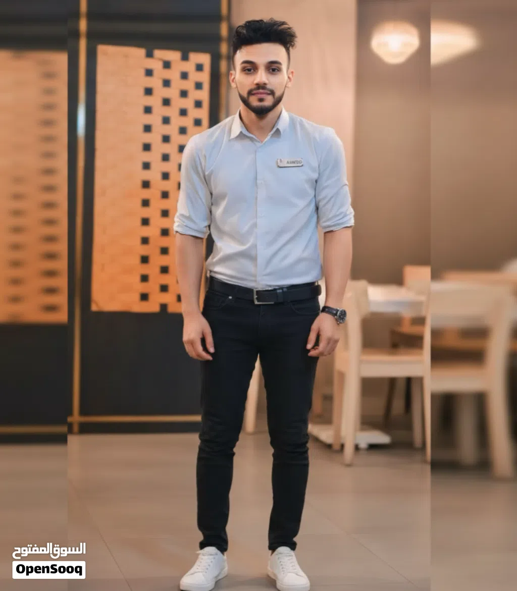 سينيور ويتر (Senior VIP Waiter) خبرة أكثر من 5 سنوات في الفنادق والمنشآت الفاخرة يبحث عن عمل