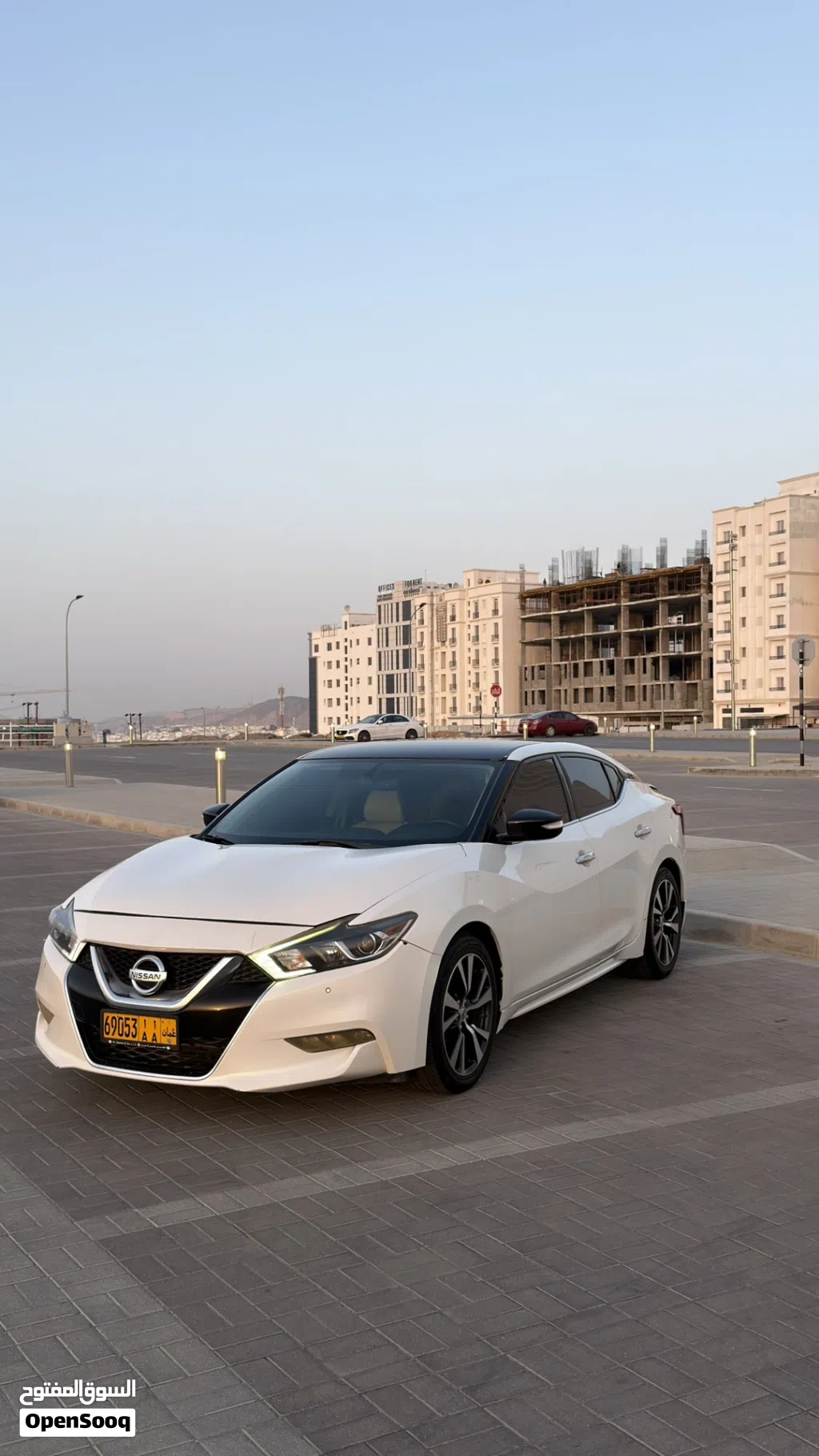 Nissan Maxima SV