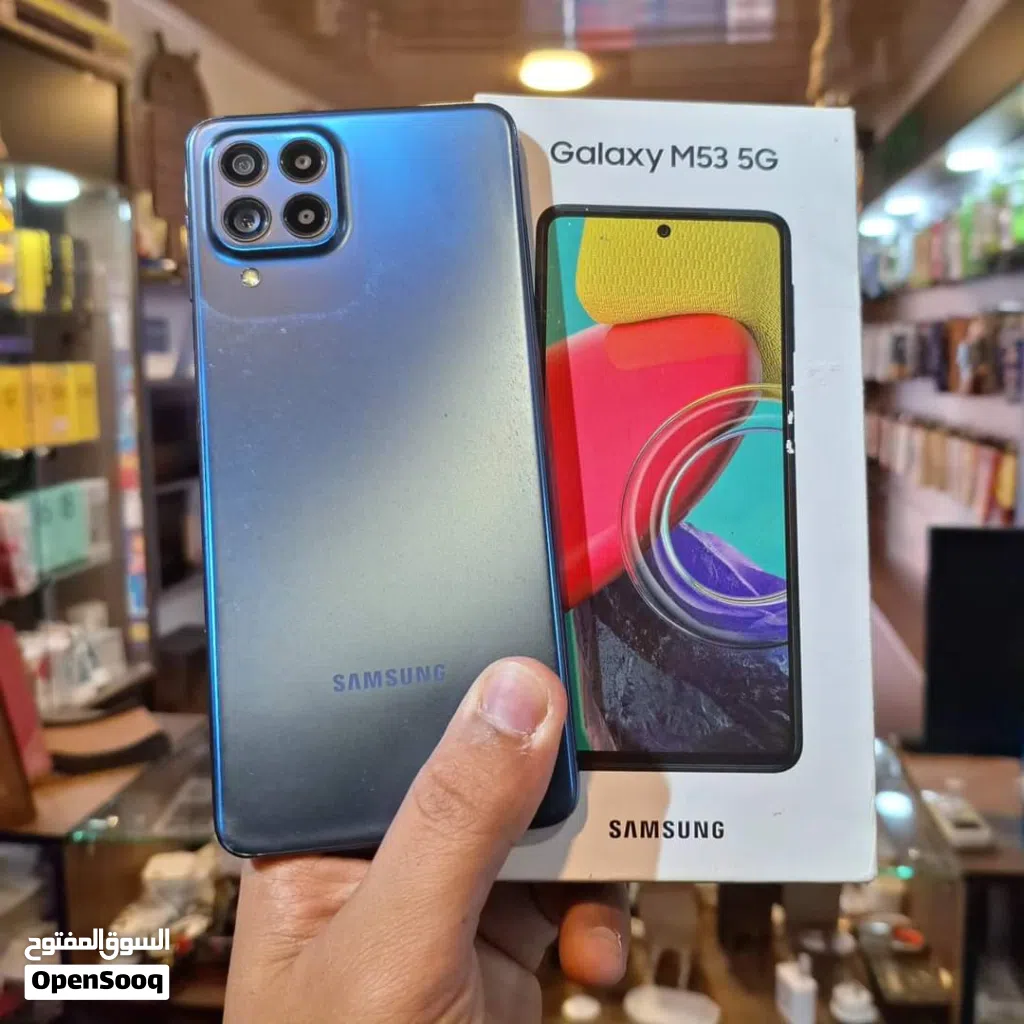 مستعمل اخو الجديد Samsung M53 5G رام 16جيجا 256 أغراضة والكرتونه الأصلية متوفر توصيل