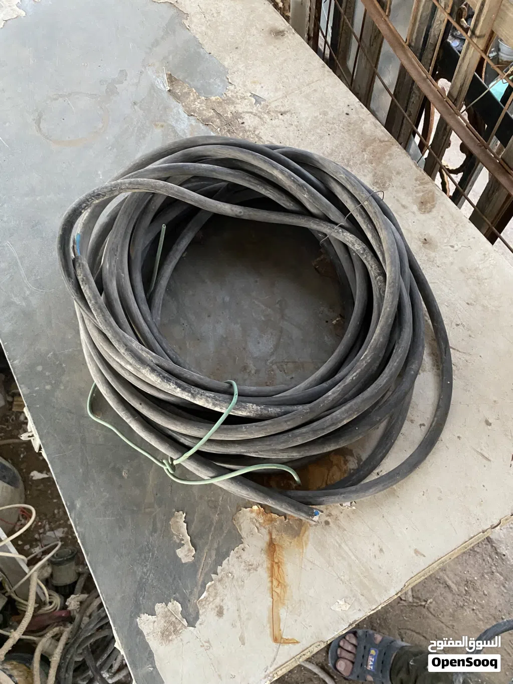 كيبلات الكهرباء السعر خاص