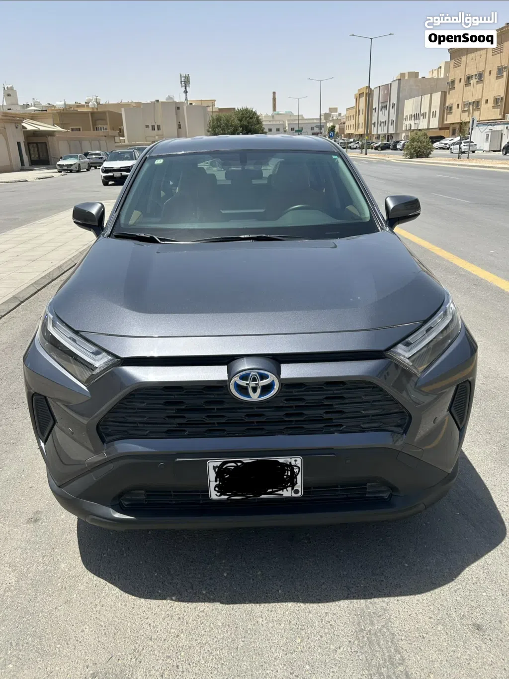 تويوتا راف فور LE
