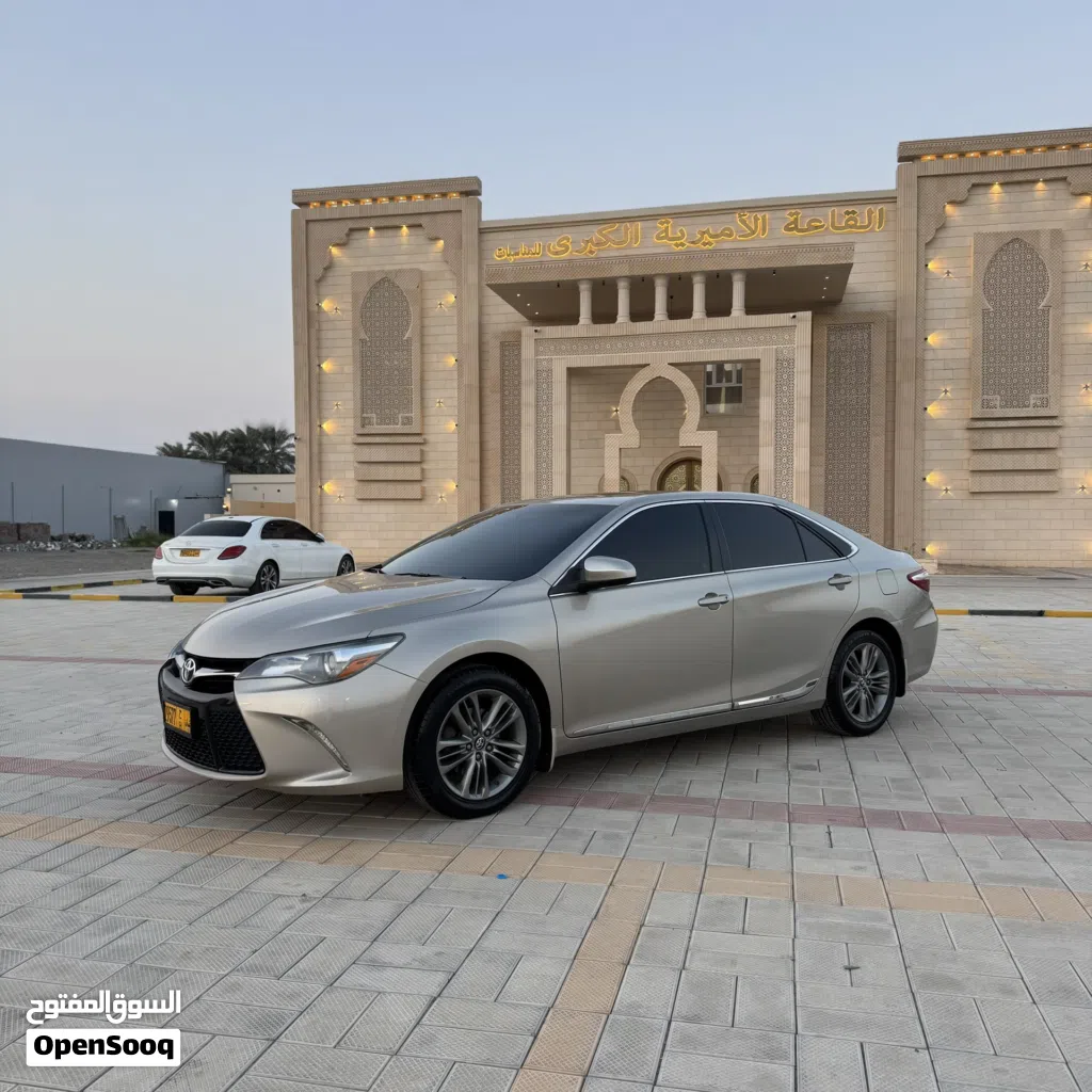 تويوتا كامري SE
