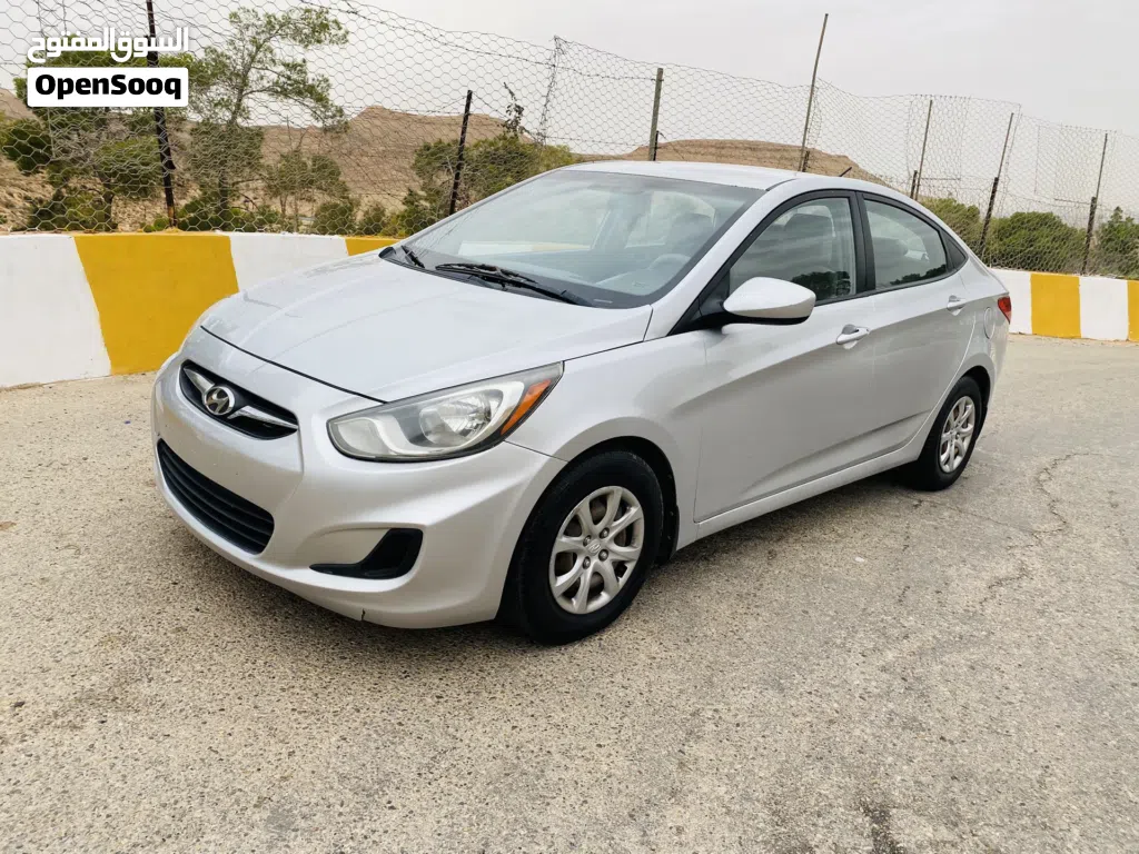 Hyundai Accent Standard