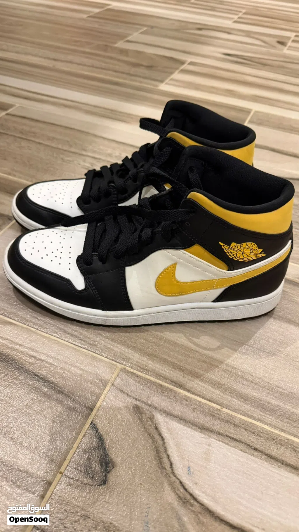 Nike Jordan air 1-mid (استعمال خفيف )