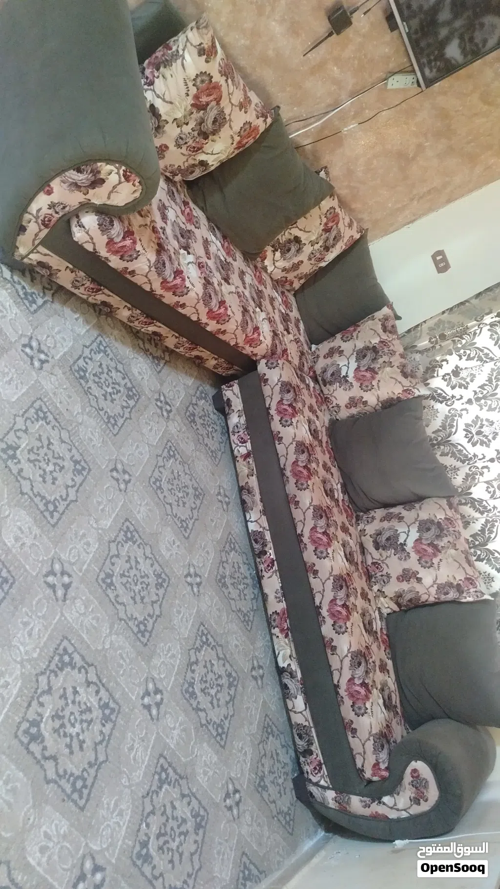 كورنر حرف L ومقعد إضافي