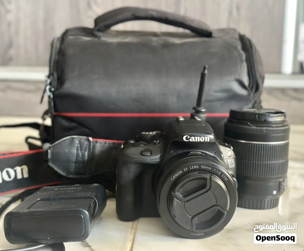 كاميرا canon100dمع عدستين