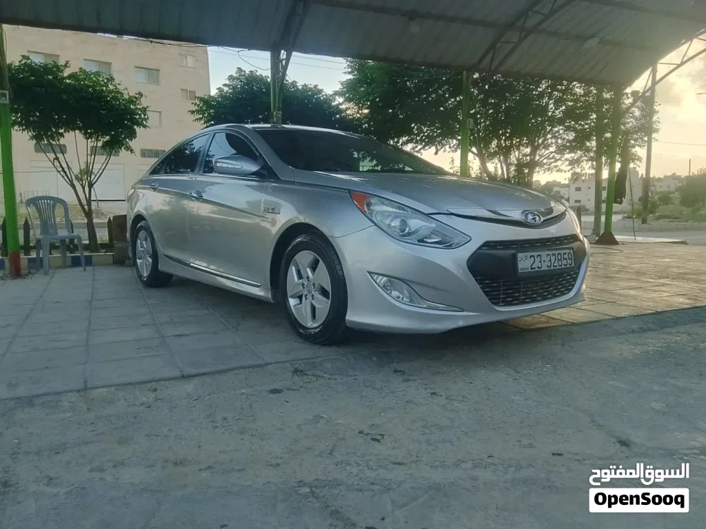 Hyundai Sonata Blue