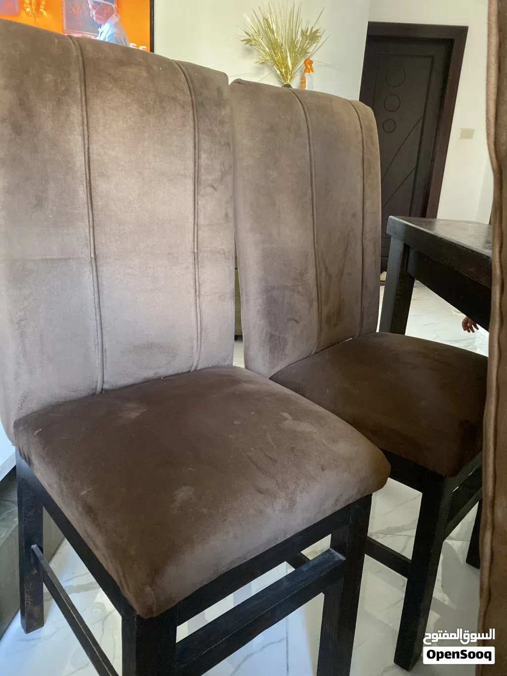 طاولة سفره مع ست كراسي