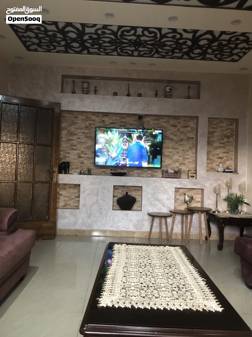 شقة ارضية مع ترس
