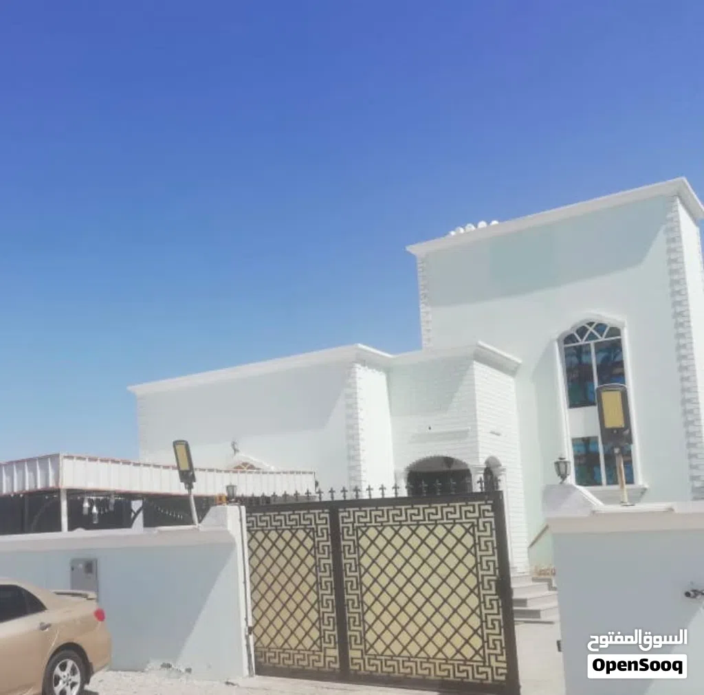 للبيع منزل في العامرات
