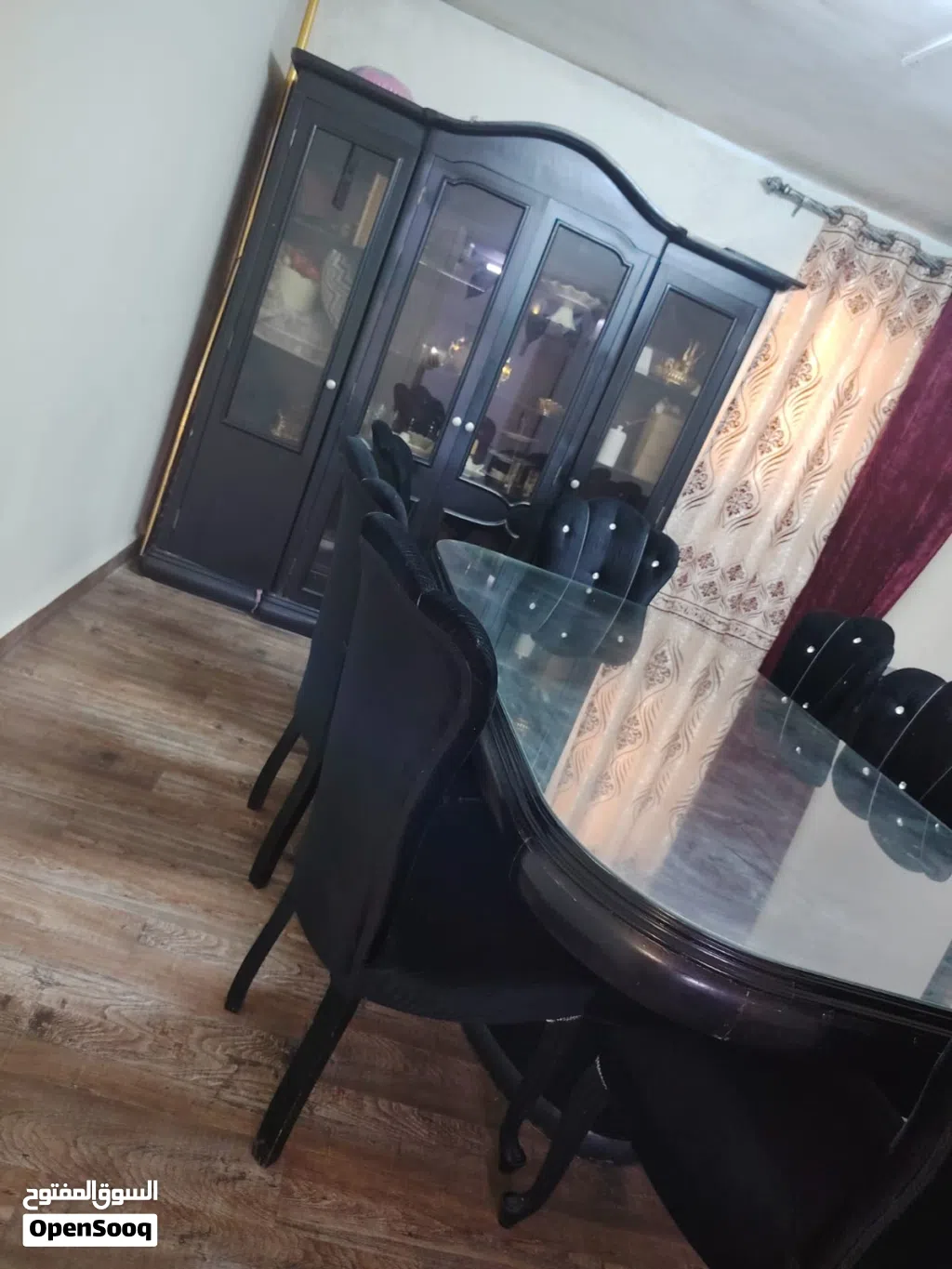 فرصة مميزة – سفرة كاملة للبيع سفرة فخمة