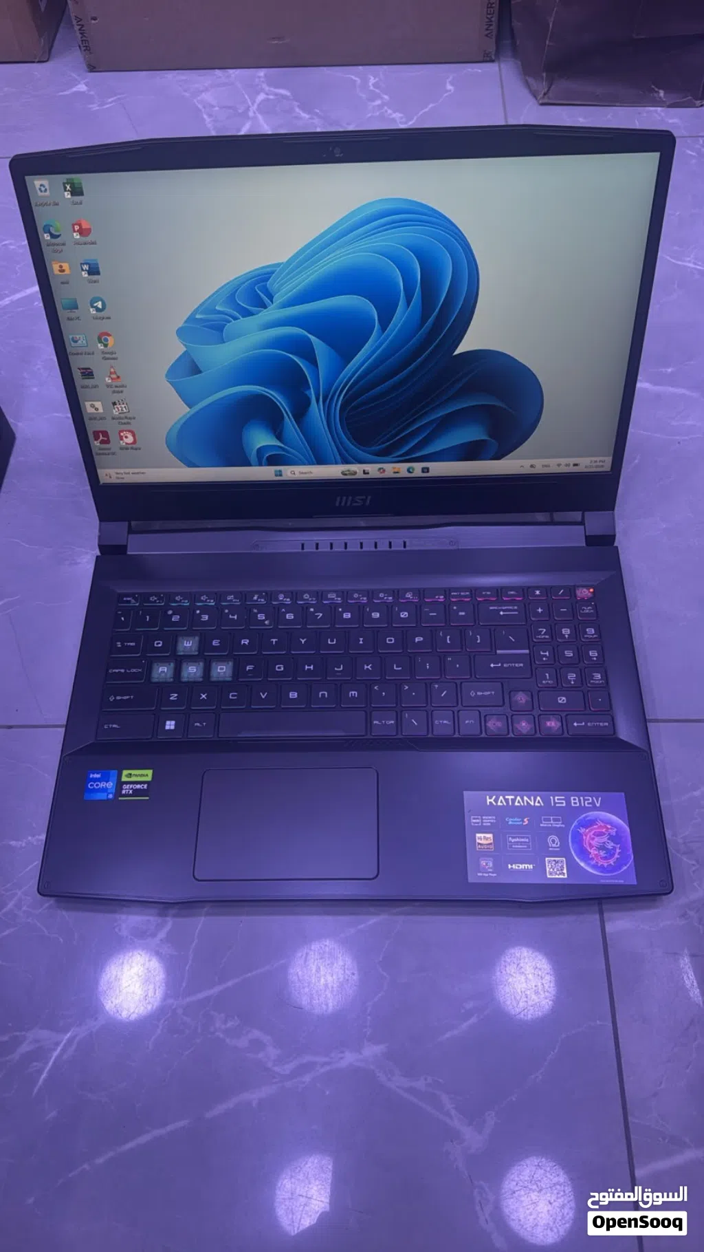 للبيع MSI KATANA بحالة ممتازة
