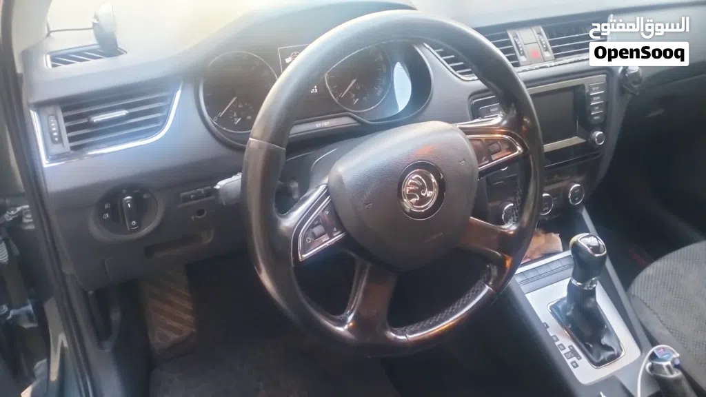 سكودا اوكتافيا Standard
